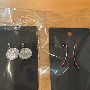 🎈🎈5/15🎈🎈Elegant Silver and Red Earrings Set